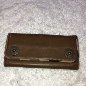 AUTHENTIC Leather BURBERRY WALLET !